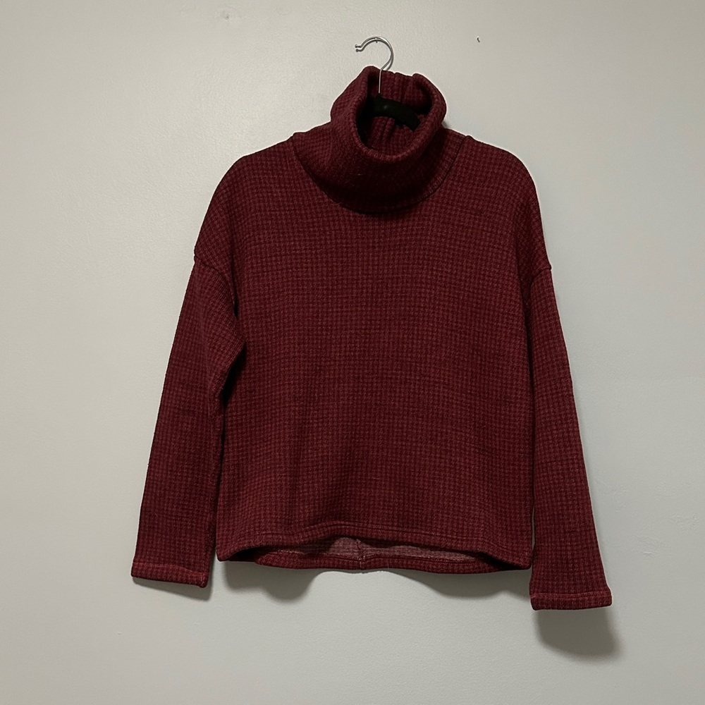 Elegant Maroon Turtleneck Sweater